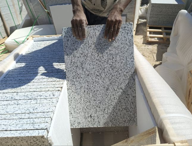 granit-white-halayeb-foto-7 Гранит White Halayeb от поставщика Стоко фото №6 из галереи