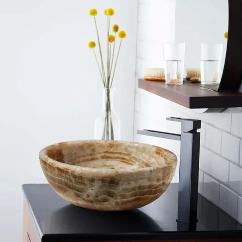 Раковины и мебель из оникса Honey Onyx — накладная круглая раковина Фото 9